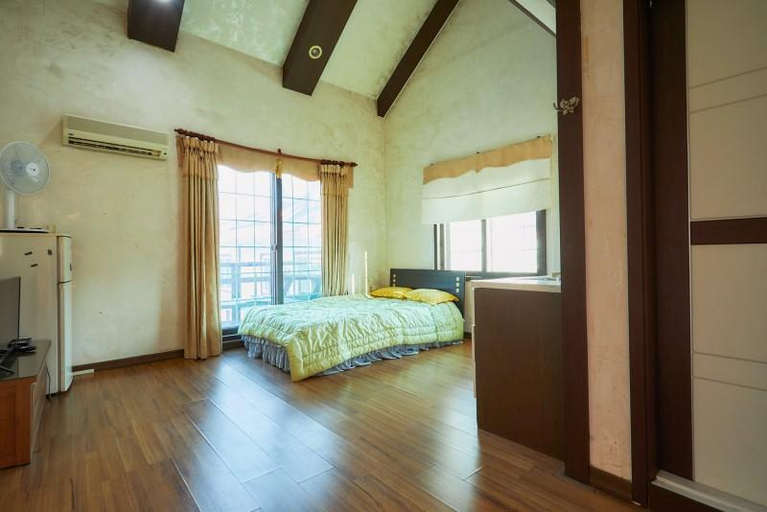 Others 3, Taean Wheelton Pension, Taean