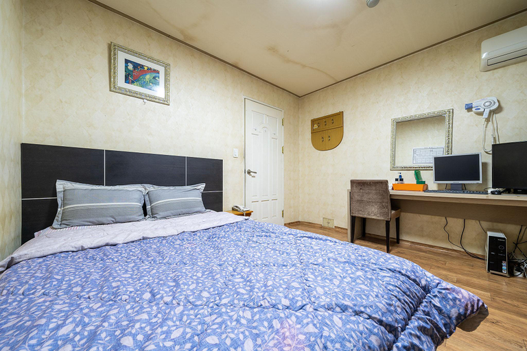 Bedroom 2, Sokcho Arirang Motel, Sokcho
