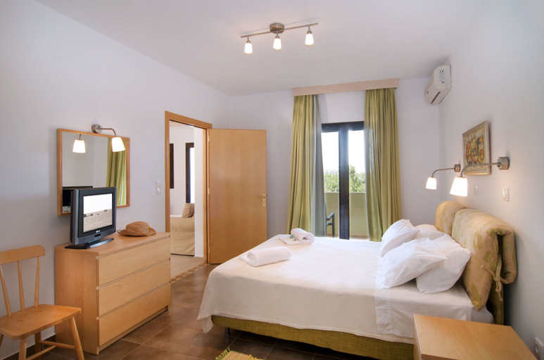 Bedroom 4, Miraluna Hotel, South Aegean