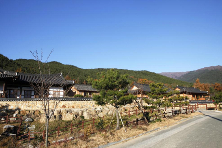 Others 2, Gurye Unjoru Makdungi Hanok Stay, Gurye