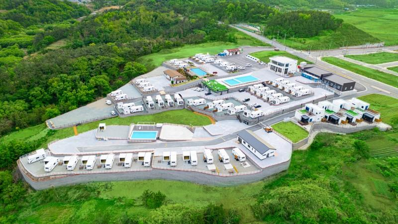 Exterior & Views 1, Pohang Poes Caravan Park, Pohang