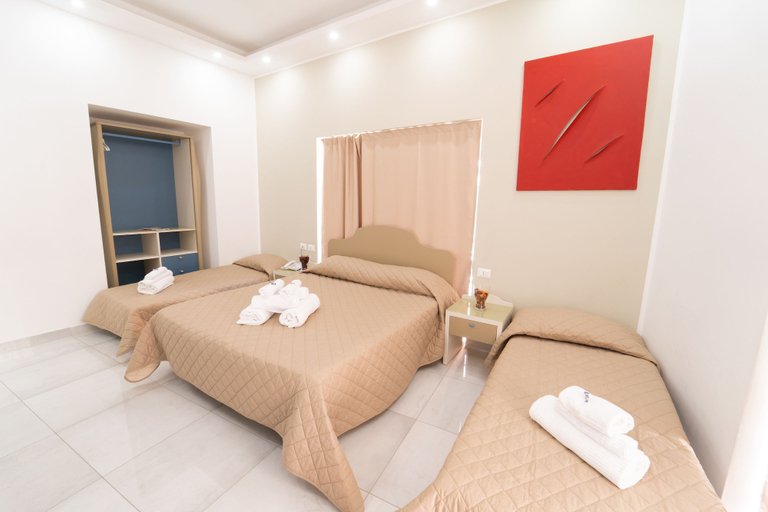 Bedroom 5, Royal Art H Spaccanapoli by ClaPa Group Dislocated Hospitality, Napoli