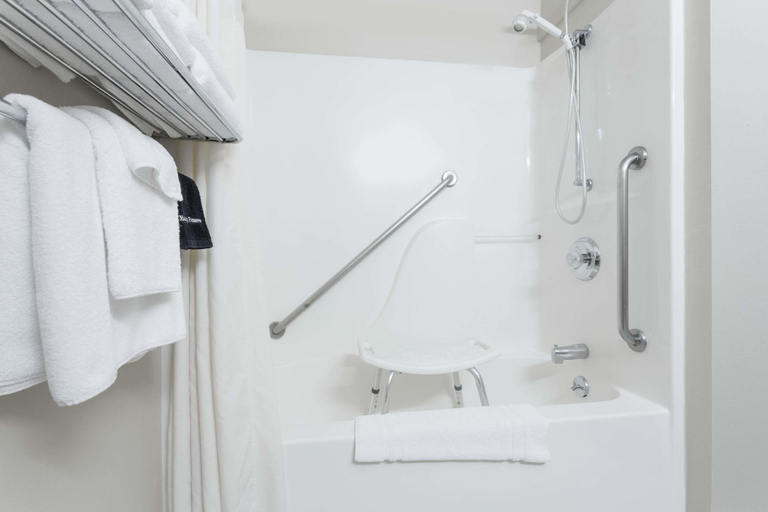 Bathroom 5, Super 8 by Wyndham Lewistown, Fergus