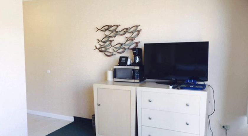 Aloha Surf Condo 1412, Honolulu