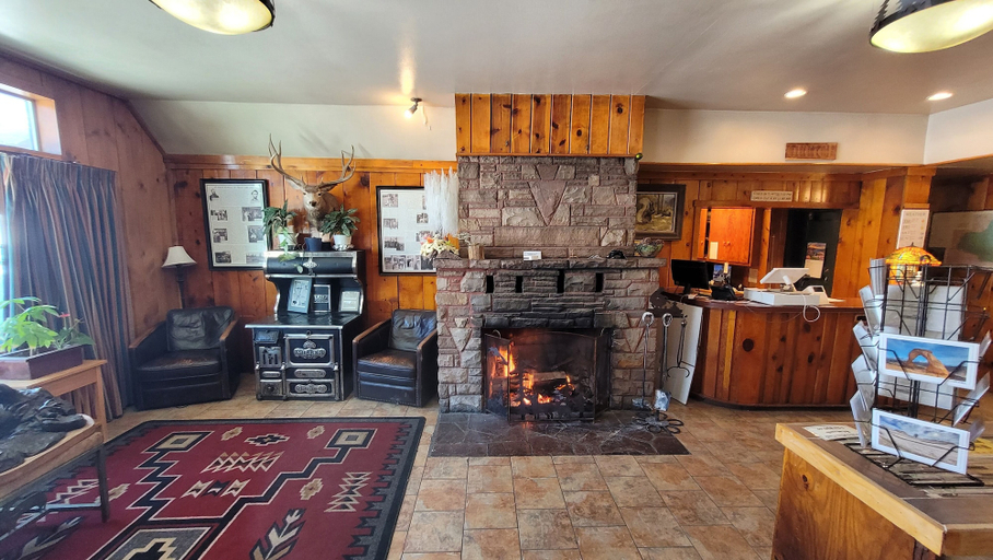 Others 5, Jacob Lake Inn, Coconino