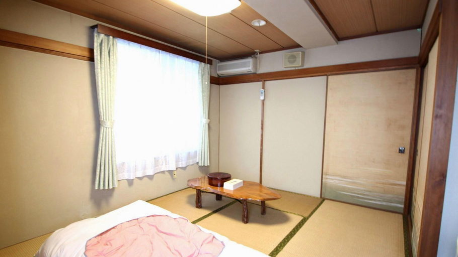 Bedroom 2, Royal Inn Shinyamaguchi, Yamaguchi