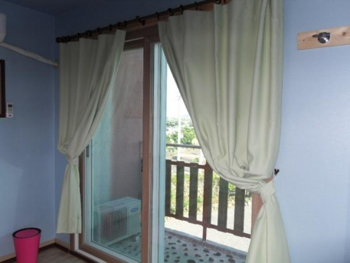 Others 4, Jejudo Rainbow Pension, Jeju