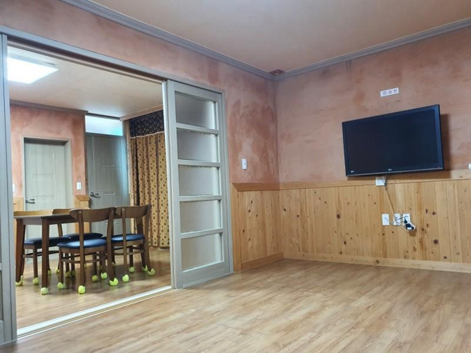 Others 5, Gochang Seonunsando Sol Pension, Gochang