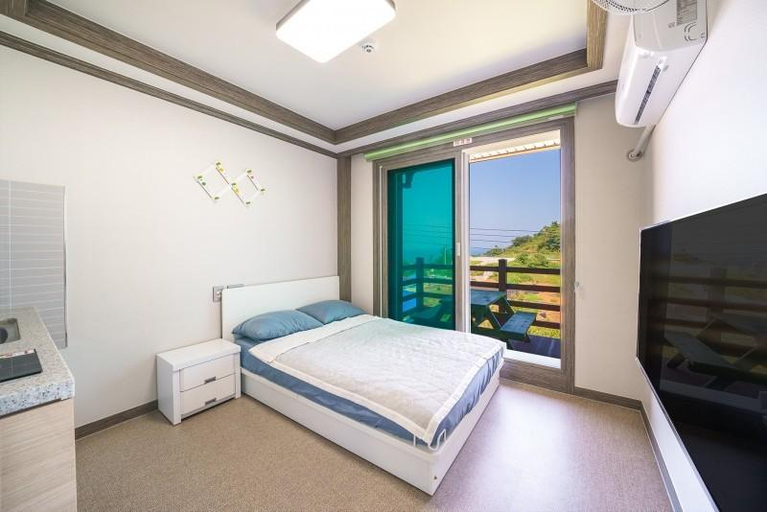 Bedroom, Taean Gauido Pension, Taean
