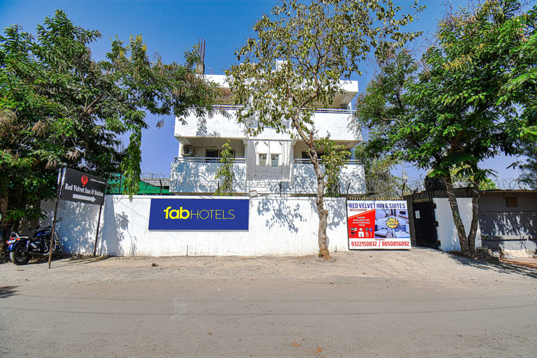 Exterior & Views 5, FabHotel Red Velvet & Suites, Pune