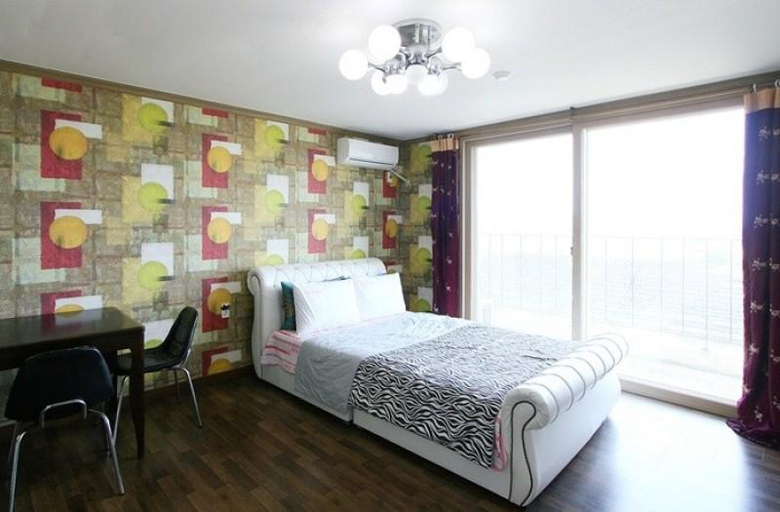 Others 3, Taean Solbit Resort Pension, Taean