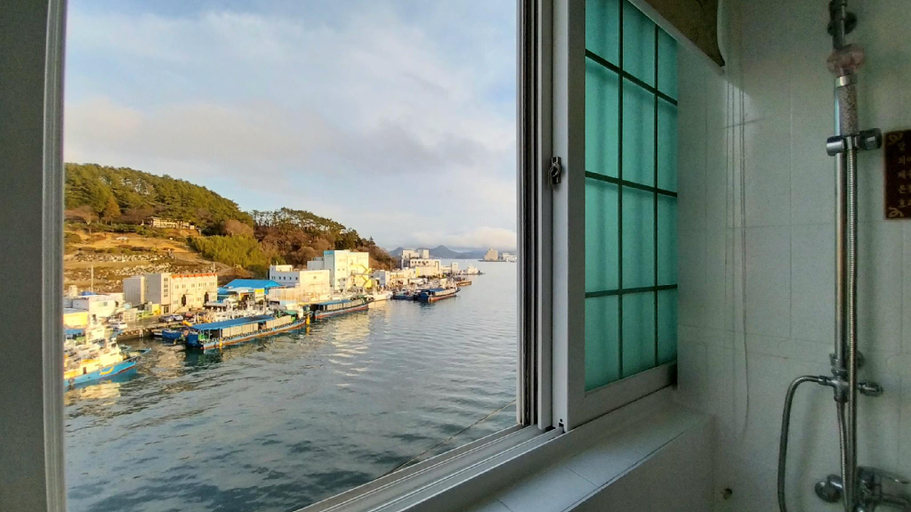 2, Tongyeong Hangnam-dong Queen, Tongyeong
