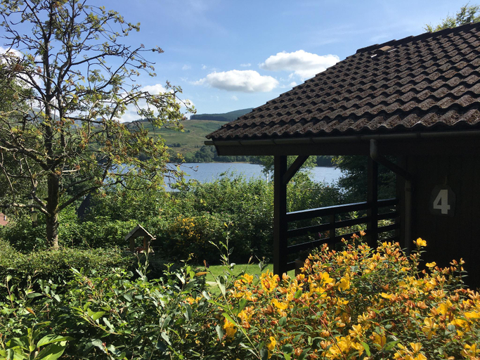 Others 5, Cosy Modern Nordic Lodge w/ Loch View & Log Burner, Perthshire and Kinross