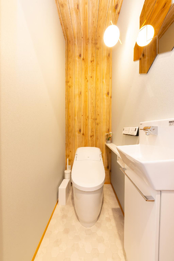 Bathroom 3, Shoji [PS5 and Nintendo Switch] Direct to KIX！, Osaka