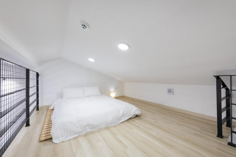 Bedroom 2, Gangneung Balikami Pension B (Camidong), Gangneung