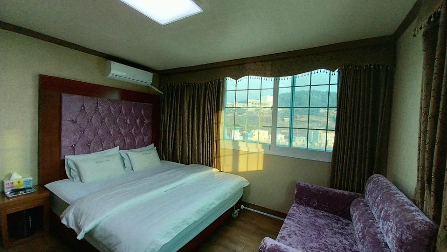 4, Tongyeong Hangnam-dong Queen, Tongyeong
