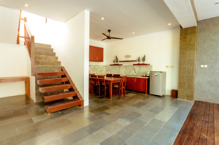 Dining Room 14