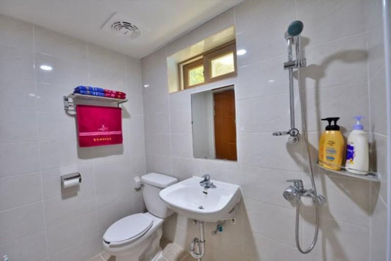 Bathroom, Gokseong Joeunsesang Resort Glamping Pension, Gokseong