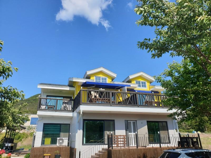 2, Geojedo C# Pension, Geoje
