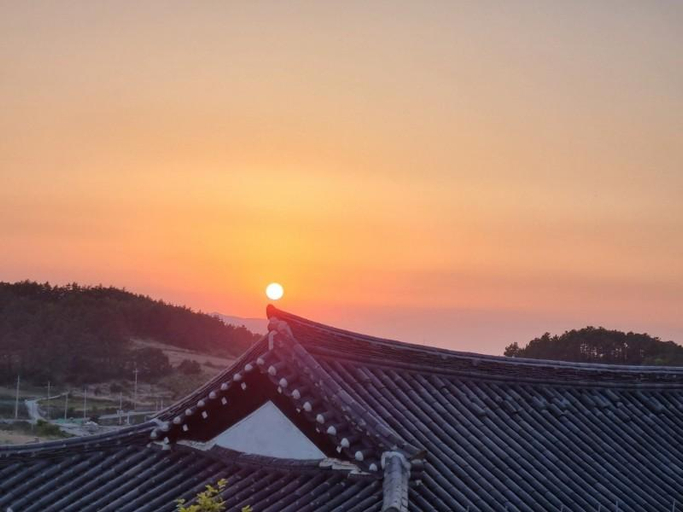 Exterior & Views 1, Wando Cheongsandorak Hanok Pension, Wando