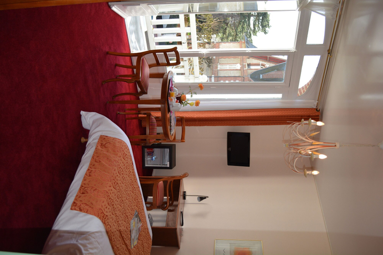 Others 5, Hôtel Marie-Anne, Calvados