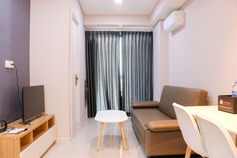 Brand New 1BR with Working Room at Daan Mogot City Apartment By Travelio, Jakarta Barat