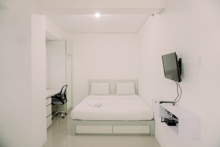 Cozy Stay Studio at Urbantown Serpong Apartment By Travelio, South Tangerang
