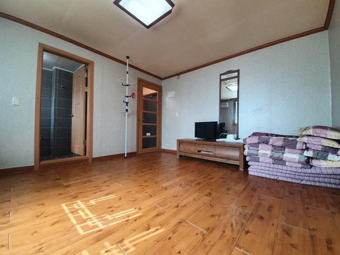 4, Muju Woori Pension, Muju