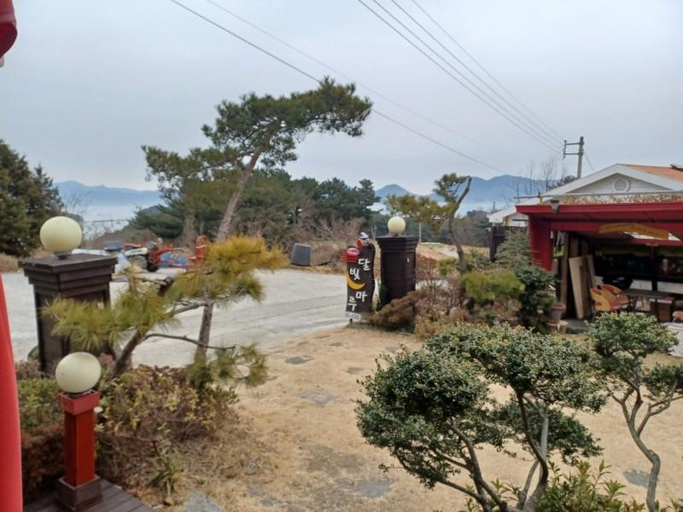 Others 4, Moonlight Maru Pension in the South Sea, Namhae