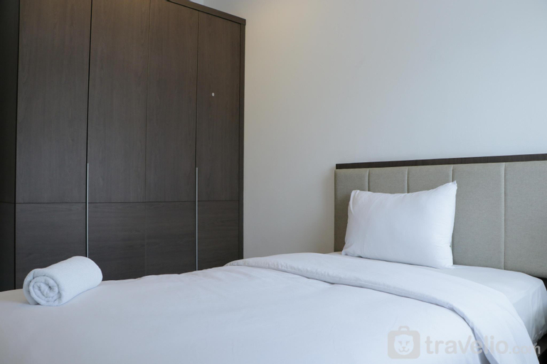 Spacious 3BR Simprug Park Residences By Travelio, South Jakarta