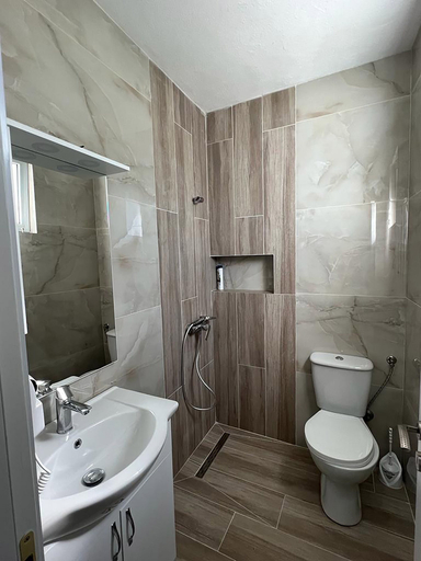 Bathroom 4, VILA AARON, Durrësit