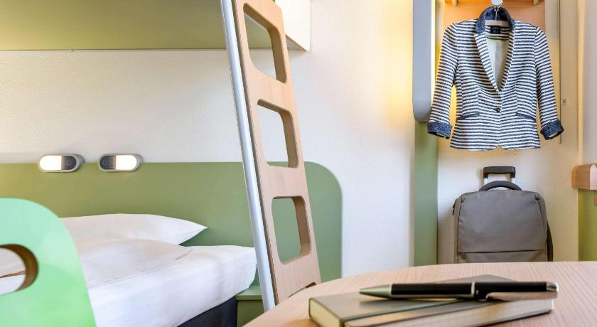 Bedroom 3, Ibis budget Osnabruck City, Osnabrück