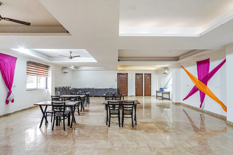 Food & Drinks 5, FabHotel Grace Inn, Gurgaon