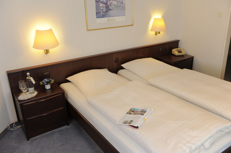 Bedroom 13