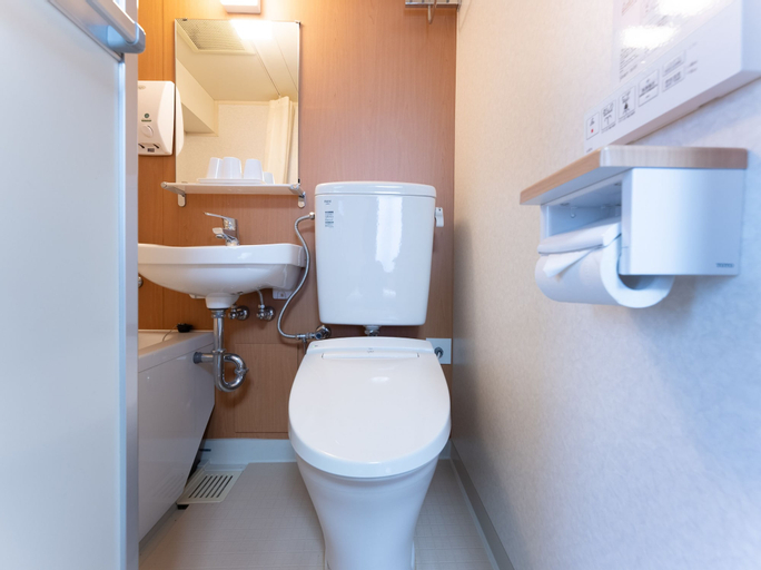 Bathroom 4