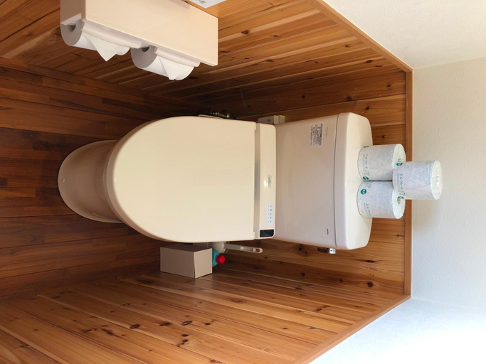 Bathroom 2, Yado / Kukkal, Amami