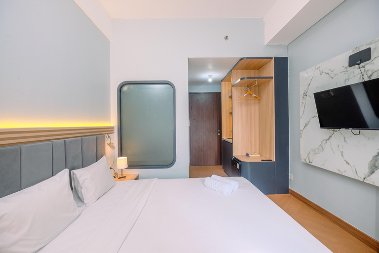 Minimalist Studio Room Transpark Juanda Bekasi Timur Apartment By Travelio, Bekasi