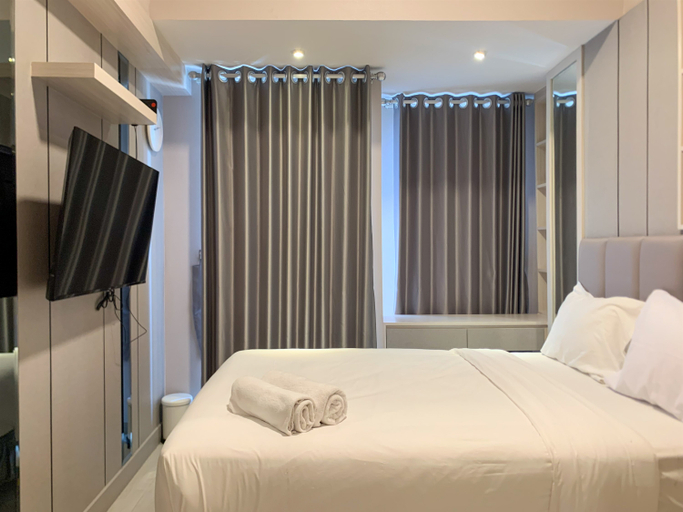 Bedroom 4, Best and Comfort Studio Tokyo Riverside PIK 2 Apartment By Travelio, Tangerang