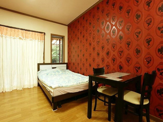 Bedroom 3, Jecheon Mountain, Vally and Me Pension, Jecheon