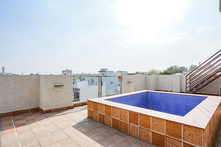 Sport & Beauty 3, Fabexpress Gulmohar Grande, Bhopal