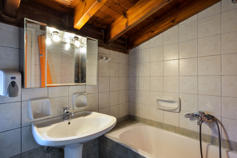 Bathroom 4, Elma's Dream Apartments, Crete
