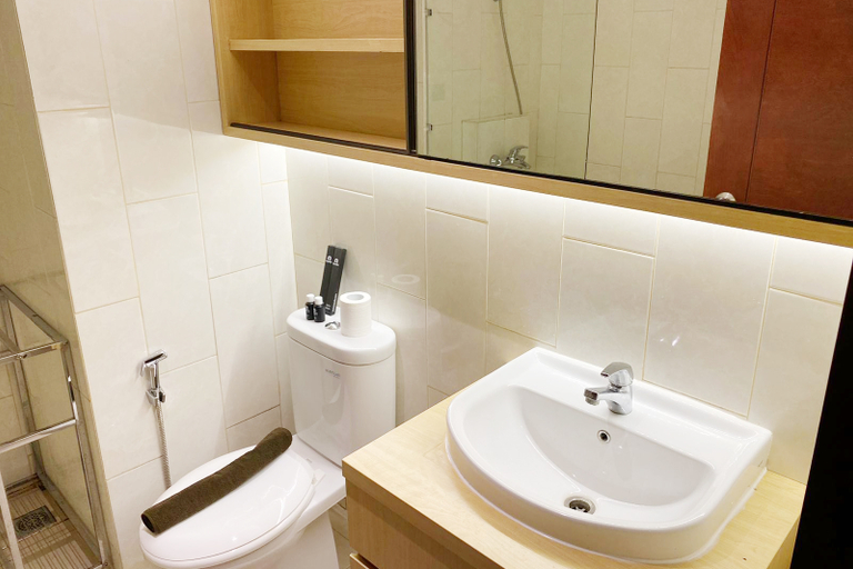 Bathroom 4, Scenic and Homey Studio Mataram City Apartment By Travelio, Sleman