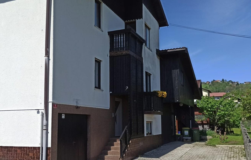 Entrance 4, Hamster, Slovenska Bistrica