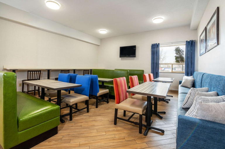 Others 5, Comfort Inn & Suites Barrie, Simcoe