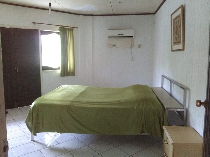 Bedroom 3, Wisma Anthony by the beach at Anyer Carita, Serang