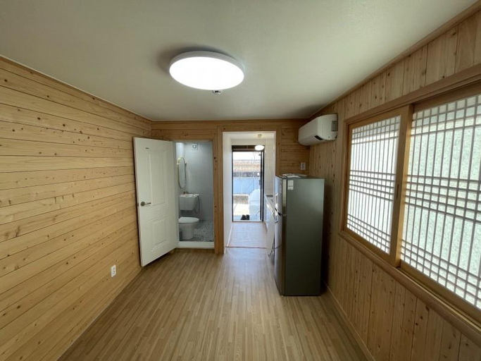 Others 5, Buyeo Ziondae Pension, Buyeo