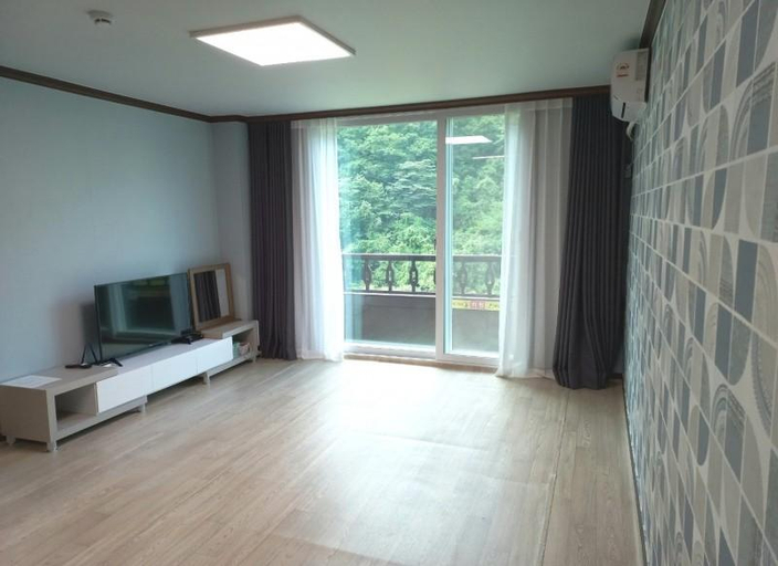 Others 4, Inje Bracken Shelter Pension, Inje