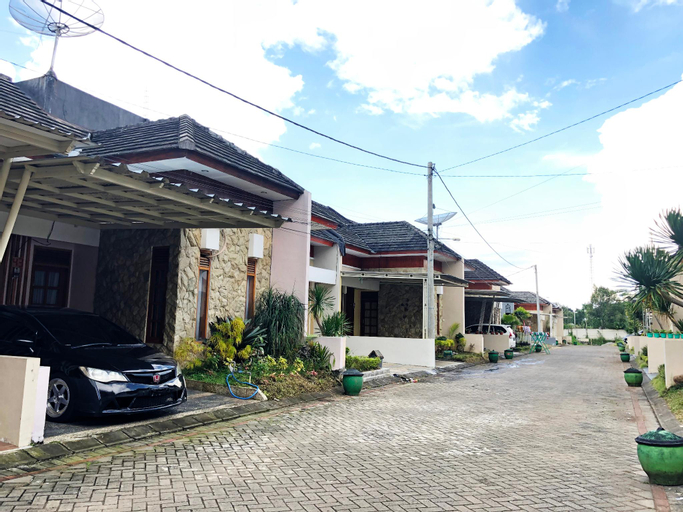 RM-Villas Panderman 43 - Kota Batu, Malang