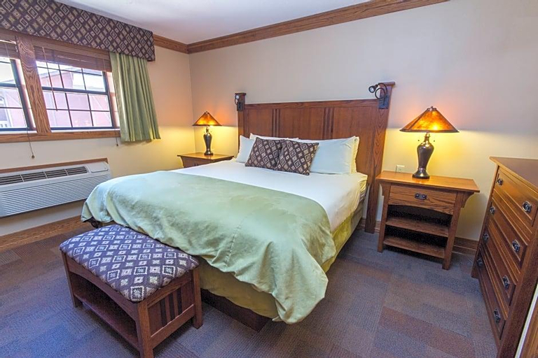 Bedroom 2, Zion National Park Lodge, Washington