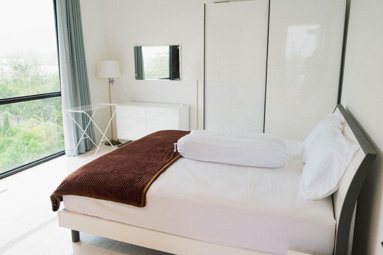 Bedroom 2, BELLECROWN Exquisite Villa, Malang